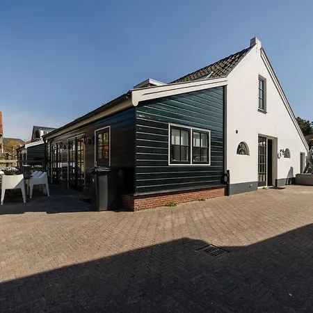 Casa vacanze De Kroft Residences Aan Zee *