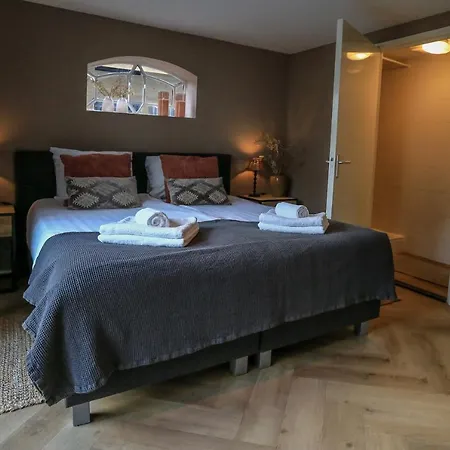 De Kroft Residences Aan Zee Nyaraló *